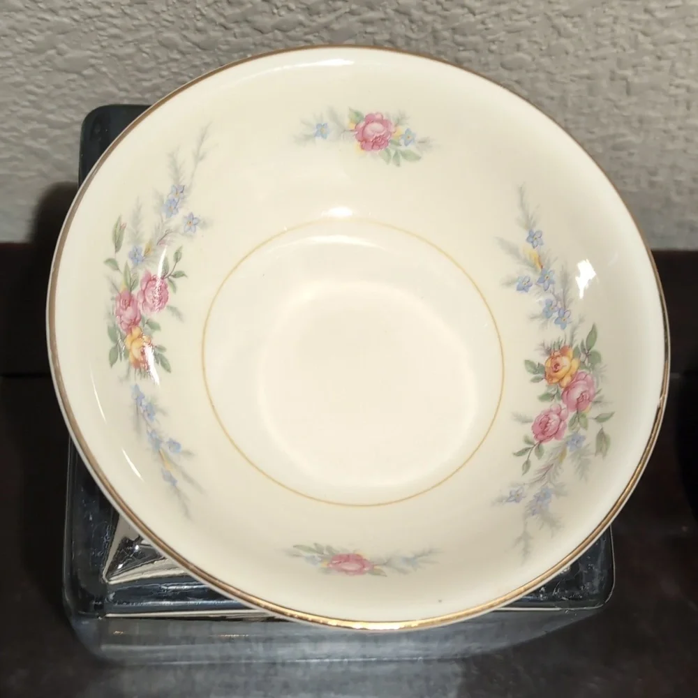 Homer Laughlin set eight